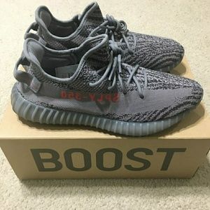 Yeezy beluga 2.0 size 9.5 witg box